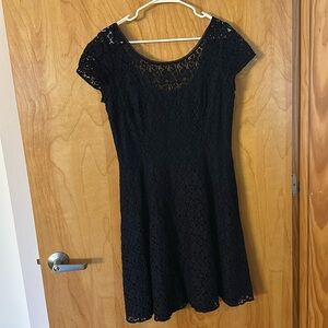 White House Black Market Short Sleeve Lacy Knee Length Navy Blue Dress